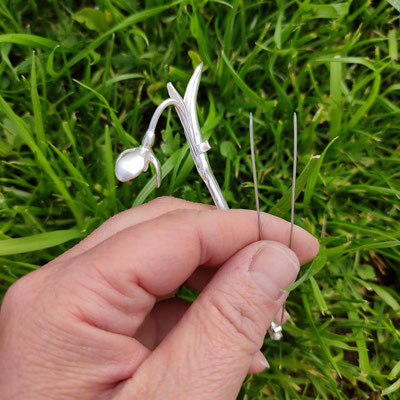 Schneeglöckchen Brosche mit einem Schneeglöckchen