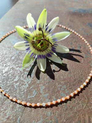 Feuer Opal und Mondstein Kette