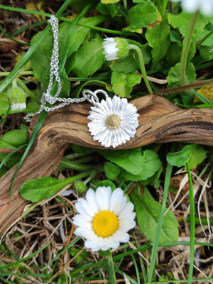 Gänseblümchen Anhänger mit großer Öse
