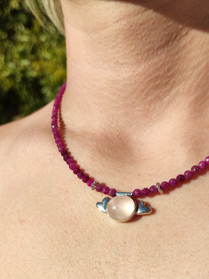 Herz Collier mit Rosenquarz und Rubinkette