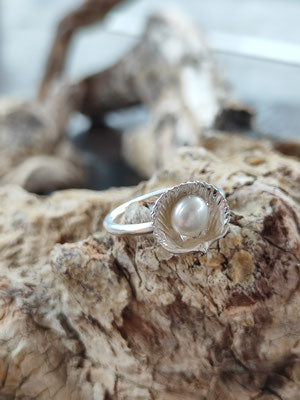 Mini Muschel Ring mit Perle