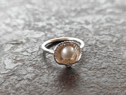 Mini Muschel Ring mit Perle