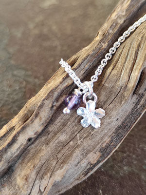 Vergissmeinnicht Anhänger mit Geburtsstein Amethyst (Februar)
