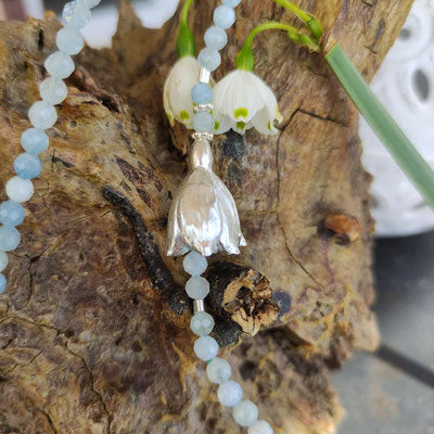 Lange Aquamarin Kette mit Märzenbecher