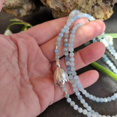 Lange Aquamarin Kette mit Märzenbecher