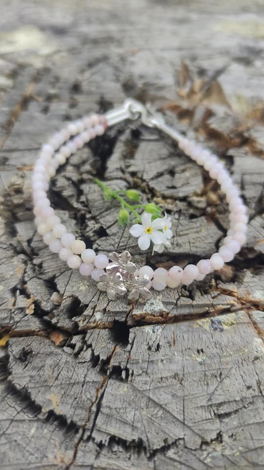 Vergisssmeinnicht Armband mit 3 Blüten und rosa Opal