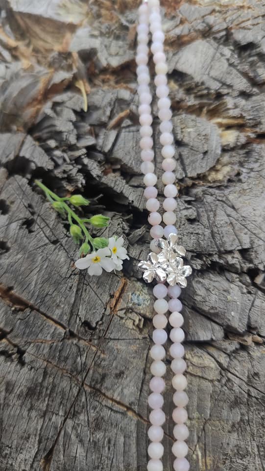Vergisssmeinnicht Armband mit 3 Blüten und rosa Opal