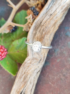 Mini Beeren Ring
