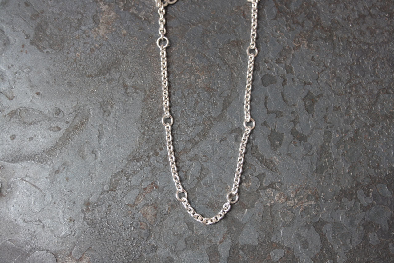 Einfaches Silber Bettelarmband