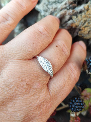 Brombeer Blatt Ring