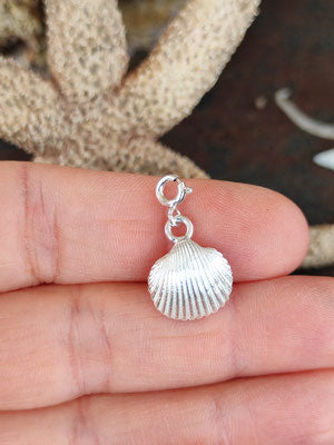 Bettel Armband mit Mini Muschel Hälfte*