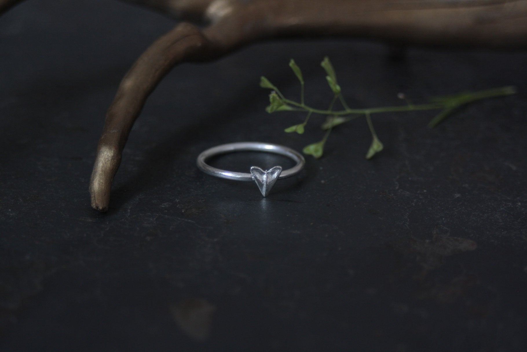 Hirtentäschel Ring mit einem Herz