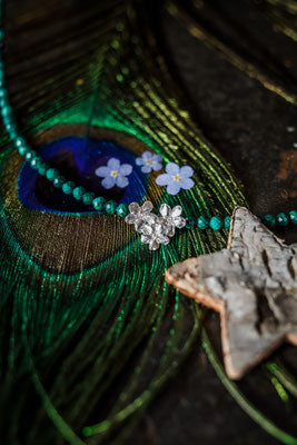 Malachit Vergissmeinnicht Kette mit drei Blüten