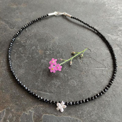 Vergissmeinnicht Kette mit Onyx
