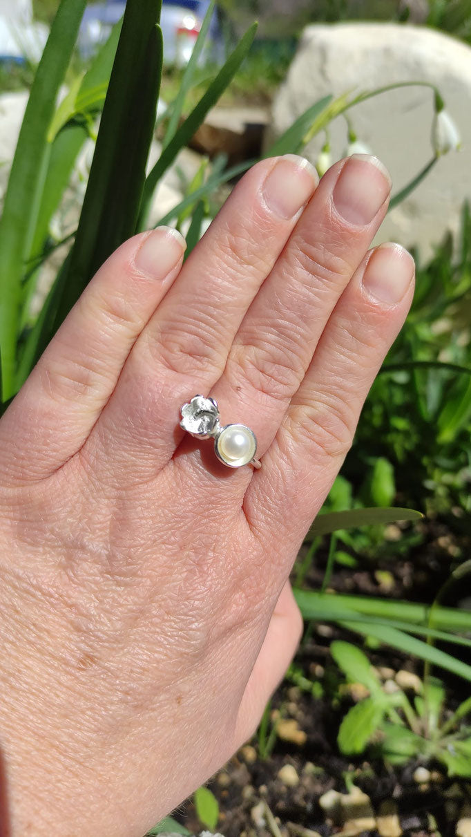 Maiglöckchen Ring mit Perle