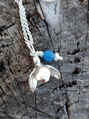 Schneeglöckchen Anhänger mit blauem Achat