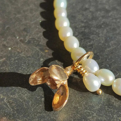 Schneeglöckchen Collier vergoldet