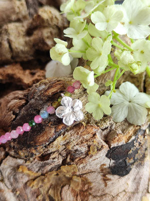 Bunte Turmalin Kette mit Schneeball Hortensien Blüte
